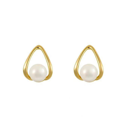 Teardrop Pearl Stud Earrings in gold plating with elegant teardrop pearls