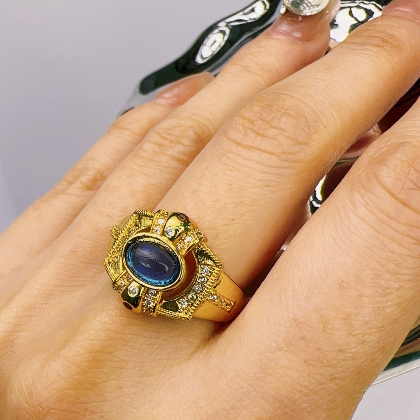 Open-ended ring by CotaJewelry