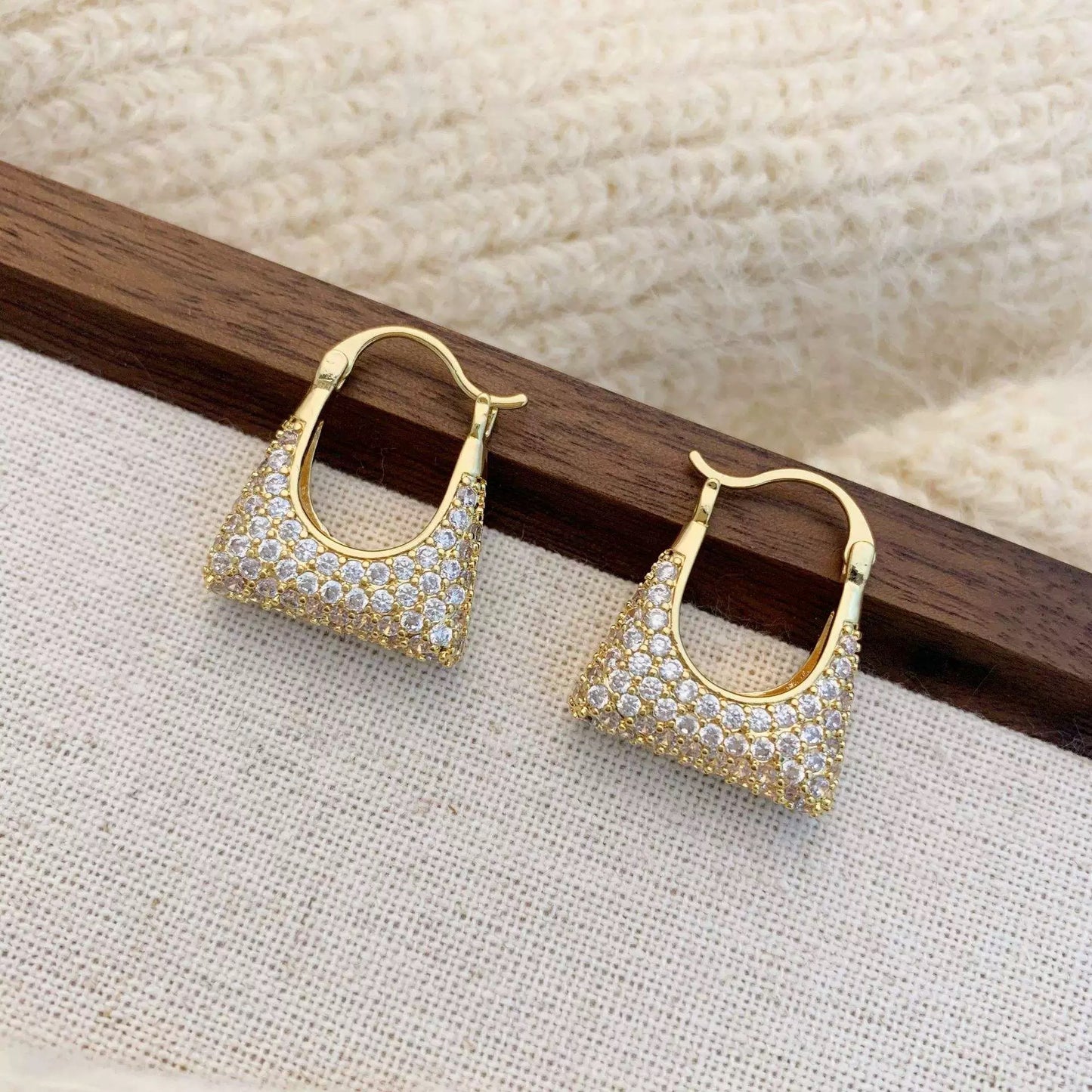 Lightweight and hypoallergenic Elegant Handbag Earrings