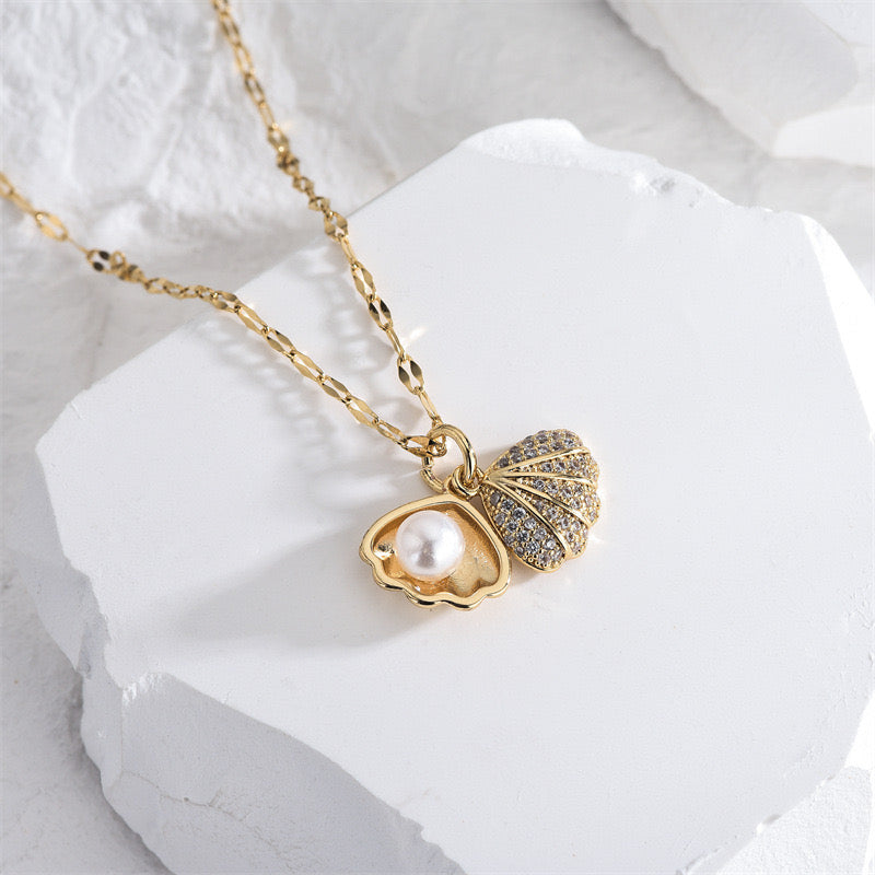 Close-up of Pearl Shell Necklace highlighting gold-tone electroplating and shell design