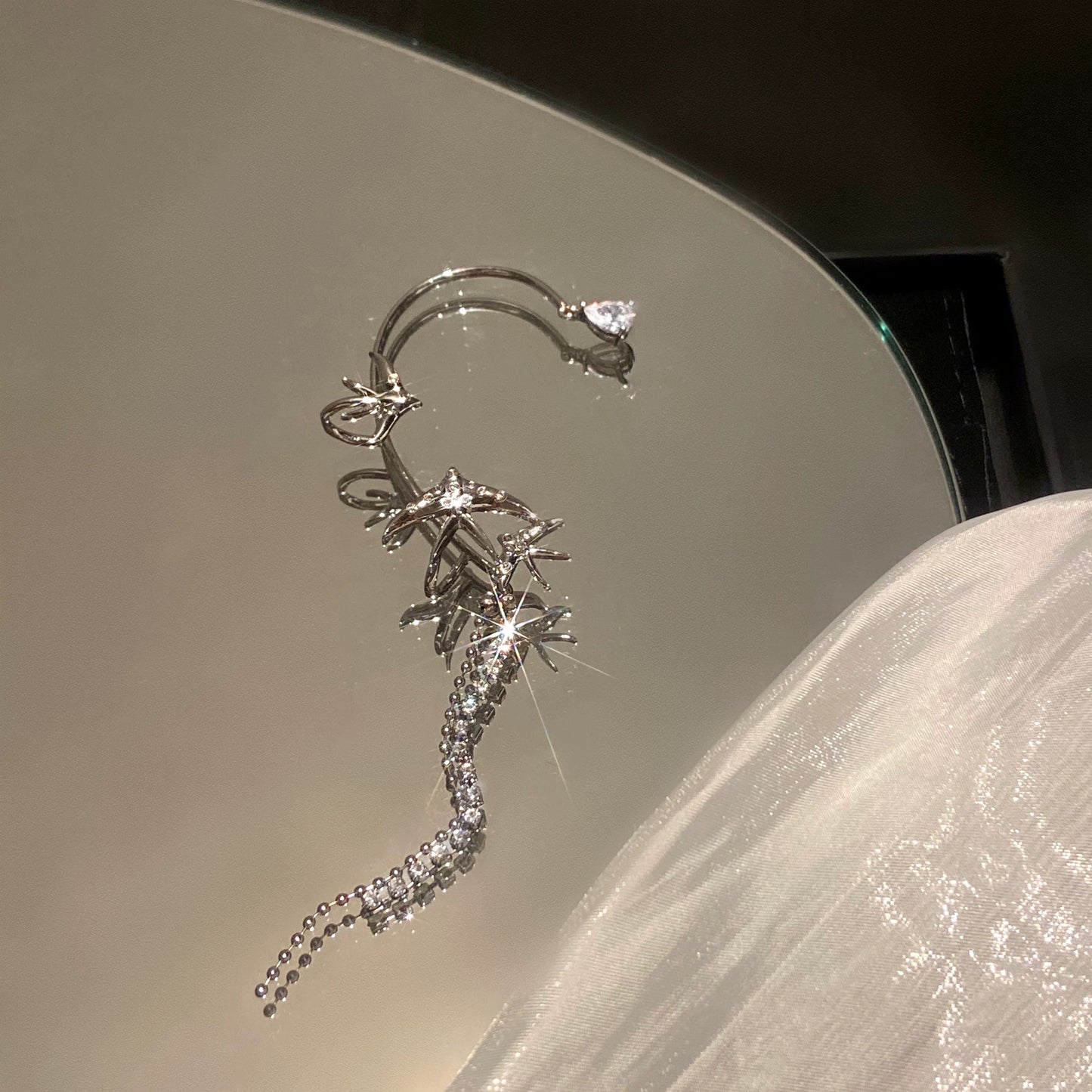 Star Swallow Ear Cuffs – Brincos Clip-On Celestiais | CotaJewelry