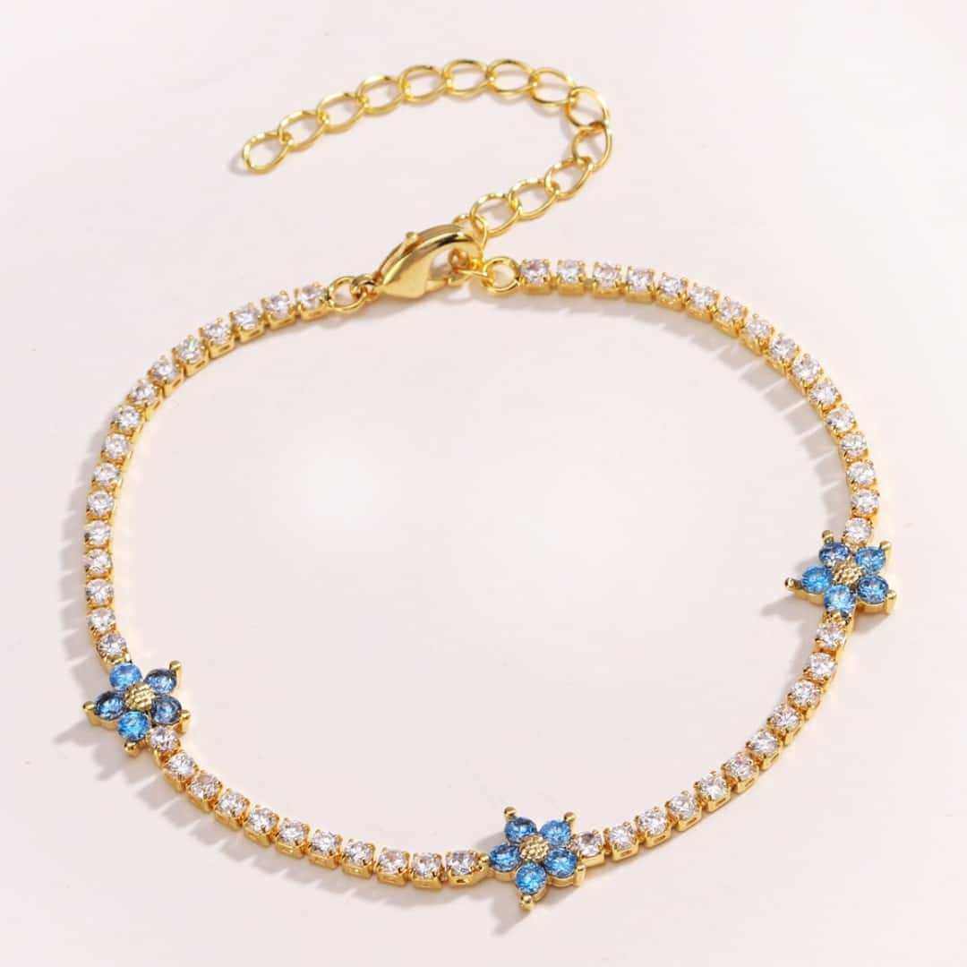 Pulsera tipo tenis con flores