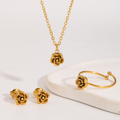Collana con fiore di rosa