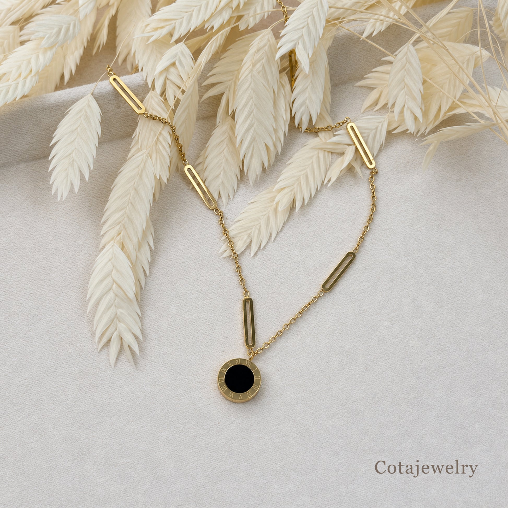 COTA Monochrome Shell Medallion Necklace | COTA30159 - COTA30159_main.jpg