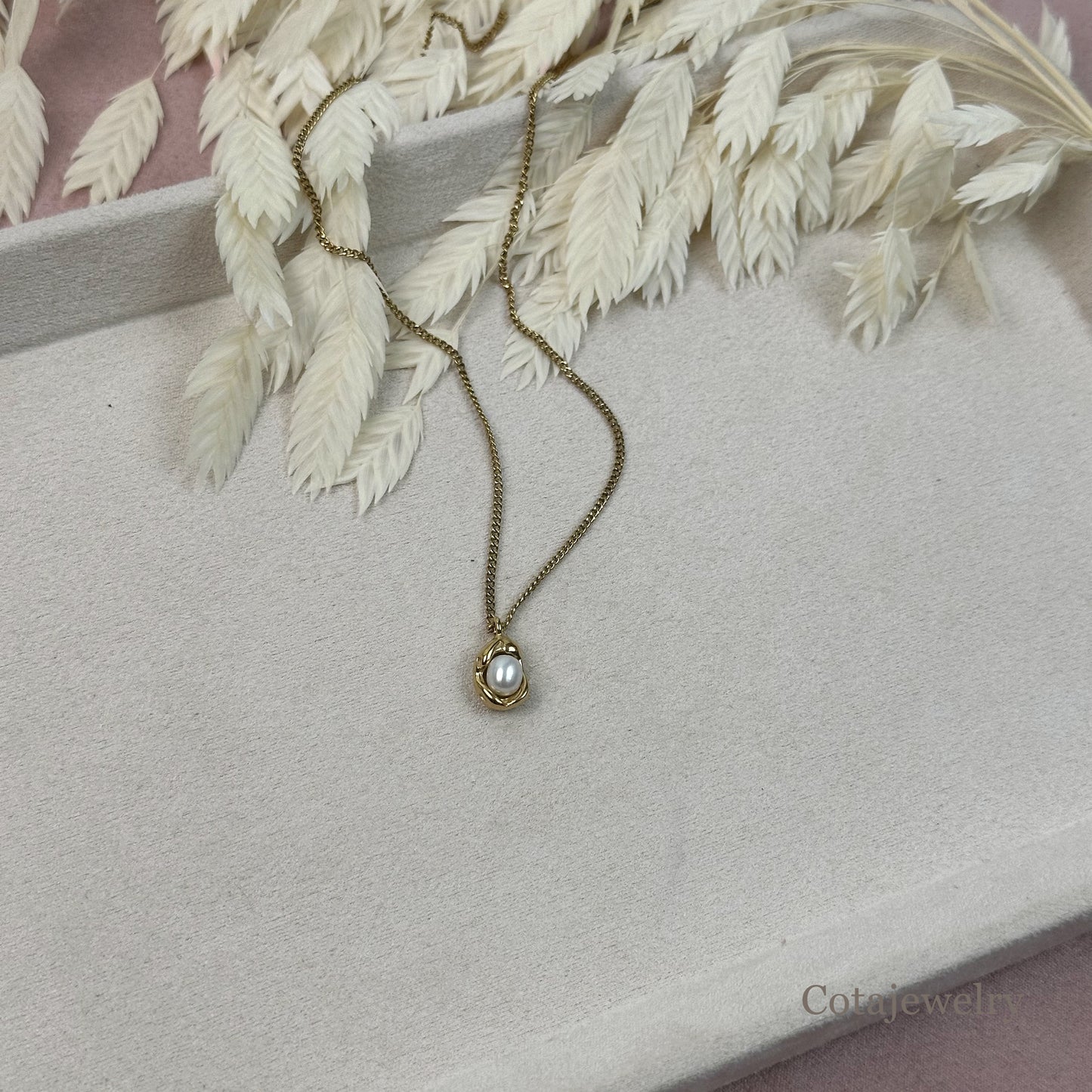 COTA Elara Freshwater Pearl Pendant Necklace — Main Image