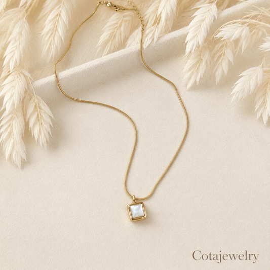 COTA Aurelia Square Shell Pendant Necklace | COTA30164