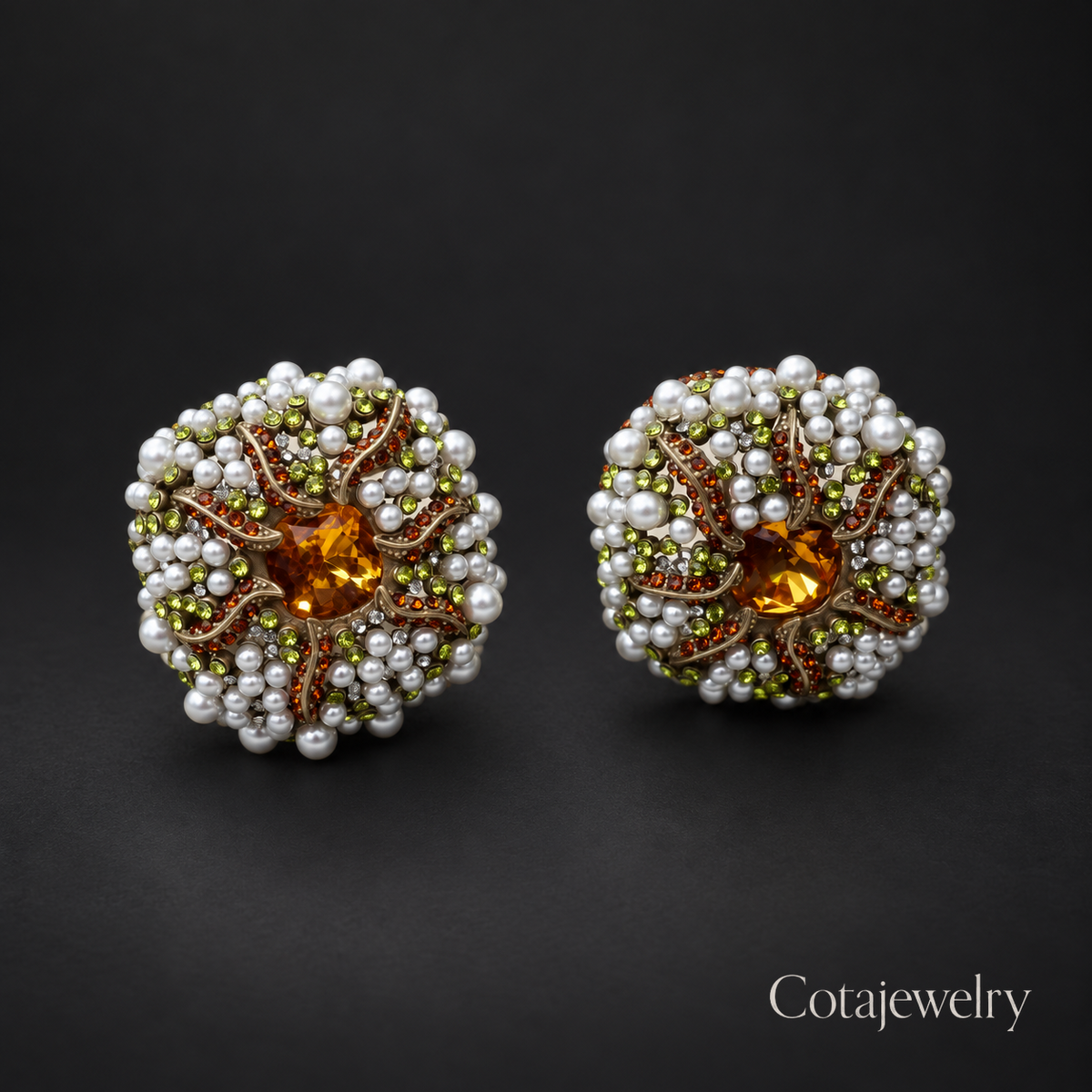Boucles d’oreilles fleuries en perles de rocaille COTA, finition dorée